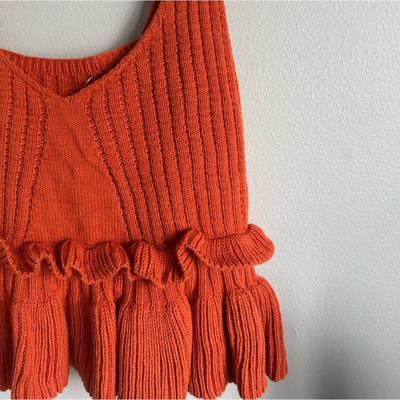 Cropped Ruffle Tank Sweater - Picture 2 of 5